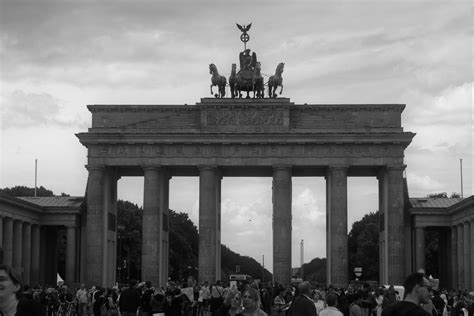 Erziele mit wenigen klicks genau den look, den du dir vorstellst. Berlin Schwarz-Weiß Foto & Bild | deutschland, europe ...