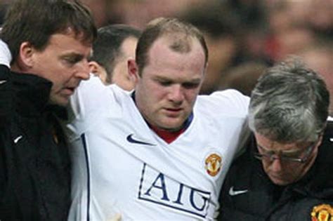 Wayne Rooney Ankle Injury Not Serious Says Manchester United Boss North Wales Live