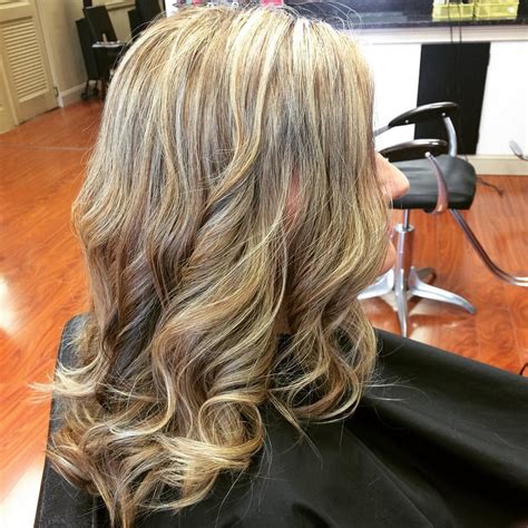 Unnatural hair colors are a fun way to change up your look and show off your unique personality! 14 Dirty Blonde Hair Color Ideas and Styles with Highlights