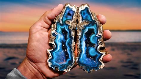 We Found Incredible Agate Geodes Inside Fossil Coral And Cut Them Open With A Rock Saw Youtube