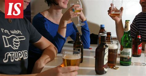 Tutkimus Tyhmät nuoret miehet juopottelevat rankemmin kuin fiksut