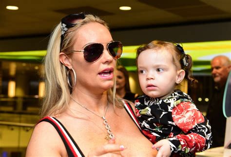 Coco Austins Sweet Photo With Her Daughter Sparked An Intense Debate