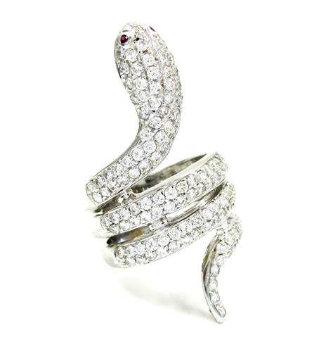 14k White Gold Round Diamond Snake Ring 200ct