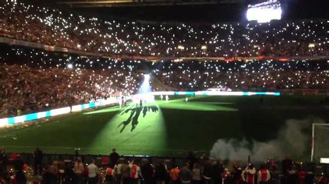 Dit betekent dat er iets te vieren valt. Ajax kampioen 2011-2012 - YouTube