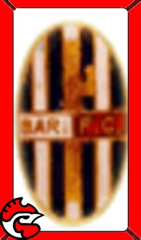 Il calcio mercato, le interviste al mister e ai giocatori nel pre e post partita. La storia del logo
