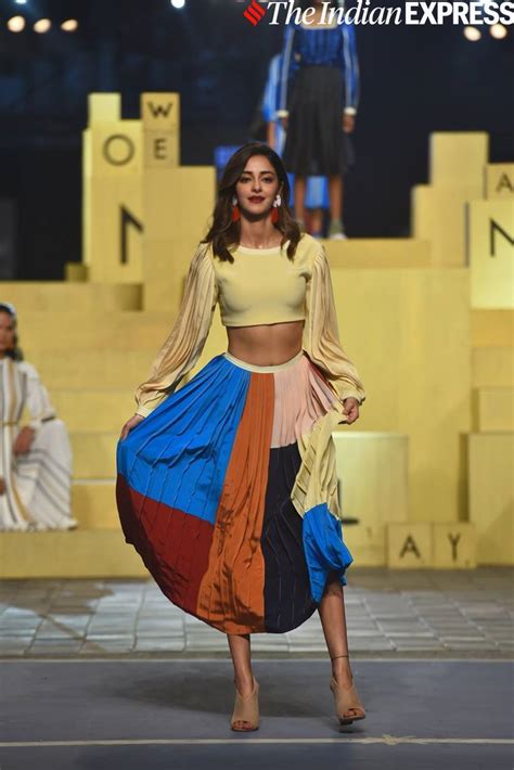 Ananya Panday Scorches The Ramp As Lakme Fashion Week 2021 Showstopper Hina Khan And Dia Mirza