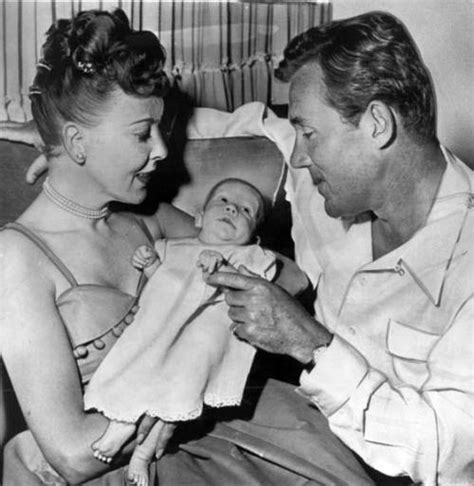 Ida Lupino And Howard Duff With Their Daughter Bridget Celebrity Families Actors Old Movie