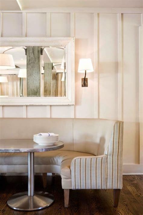 Banquette seating never fails to add a cozy vibe to a room. 9 Ideas for that Blank Wall Behind the Sofa | Home ...