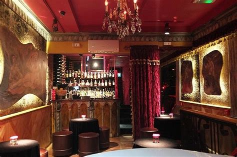 Searching for the best bars in manchester's northern quarter can be like looking for a needle in a haystack, so here are our top six nq drinking dens. Restaurant review: Grown-up glamour at Lounge 10 in ...