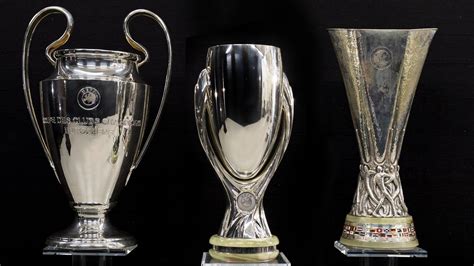 It weighs 15 kgs and is made up of silver on a marble base. Uefa Europa League Trophy / Europa League Final Opening ...