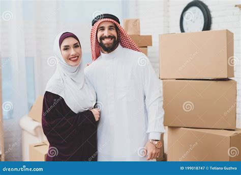 Happy Arab Couple Is Standing In New Apartment Stock Image Image Of Broker Expensive 199018747