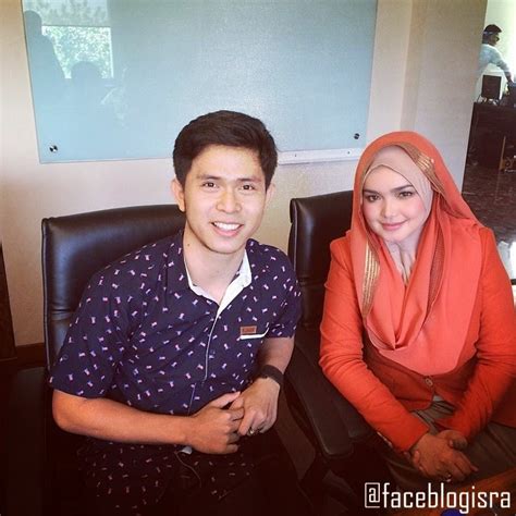Born 11 january 1979) is a malaysian singer, songwriter, actress and businesswoman with more than 300 local and international awards. Faceblogisra: Lirik Lagu Seluruh Cinta Siti Nurhaliza dan ...