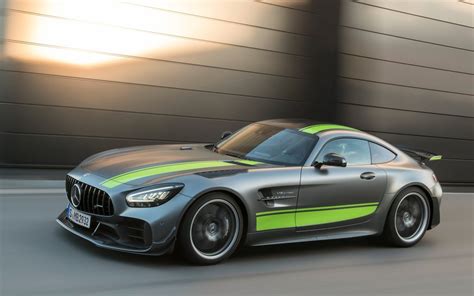 The coupe, the convertible and the sedan. An Update for the 2020 Mercedes-AMG GT - The Car Guide