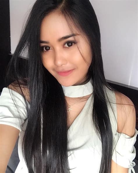 Ayu Sintya Dewiさんはinstagramを利用しています 「😇」 Produk Kecantikan Wanita