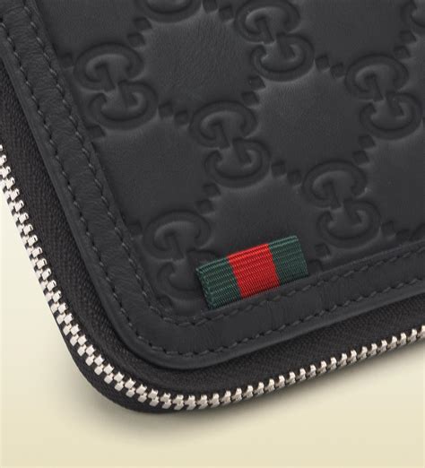 Lyst Gucci Rubber Ssima Leather Zip Around Wallet In Black For Men