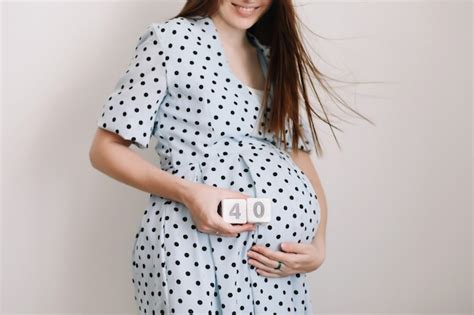Premium Photo Women Belly On 40 Weeks Of Pregnancy