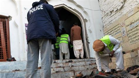 امام بارگاہ بم دھماکے کے بعد Bbc News اردو