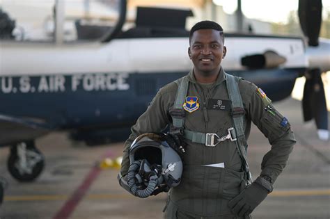 From Cameroon To Us Pilot Student Seeks Wings