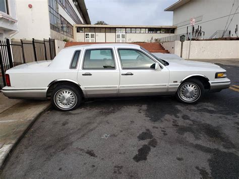 1996 Lincoln Town Car Signature Series Jack Nicklaus Edition Rregularcarreviews