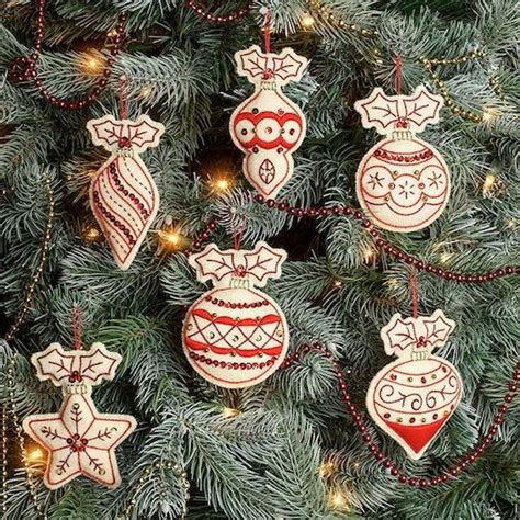 Bucilla Felt Ornaments Applique Kit Set Of 6 Classic Christmas