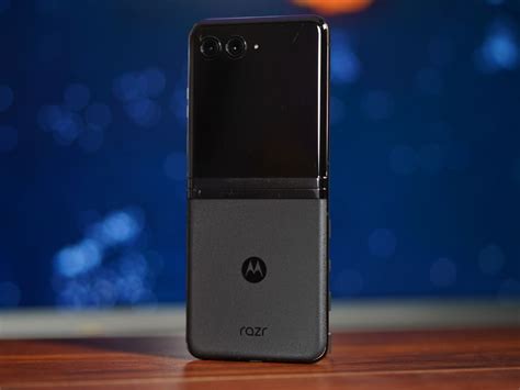 Moto Razr 40 Ultra Review Doing The Outer Display Right