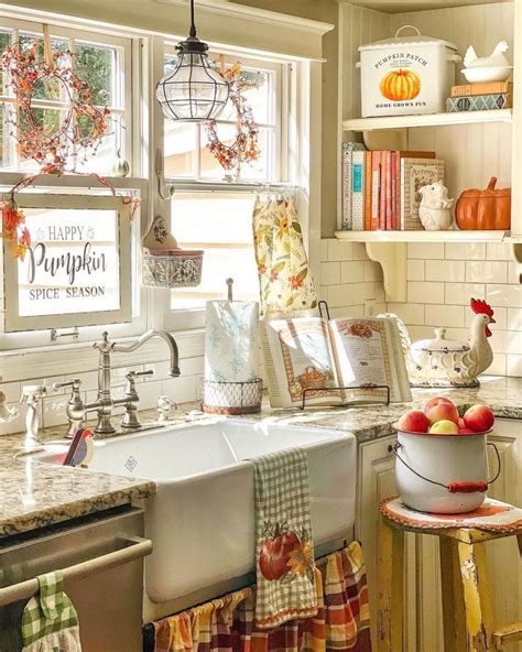 14 Fall Kitchen Decor Ideas To Celebrate The Season