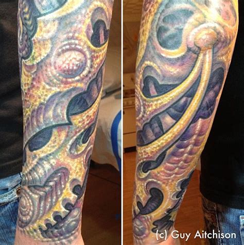 Individuals are presently moving to basic plans and diagram tattoos, around the world. Guy Aitchison | Bio organic tattoo, Organic tattoo ...