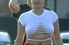 ariel winter underboob sexy beach female celebrities cute crop hot hottest thefappeningblog ripped twitter family thefappeningnew