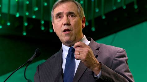 Sen Jeff Merkley Book On Refugees To Be Published In August Borderreport