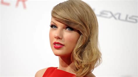 Top 10 Highest Earning Women In Music Celebrity Hits Radio