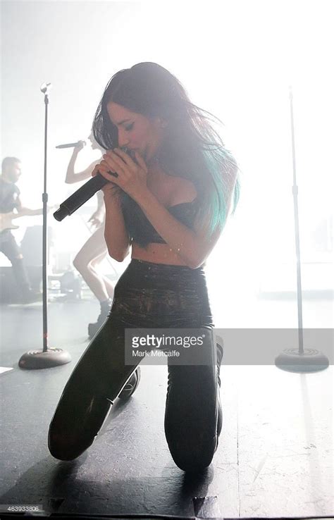 Lisa Origliasso Of The Veronicas Performs Their Sanctified Tour Veronica Performance Lisa