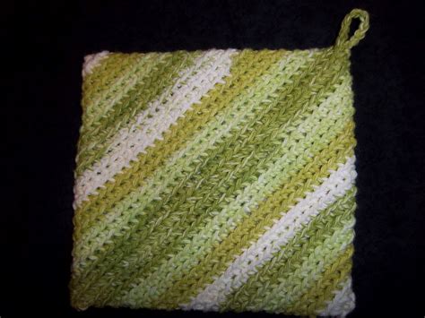 August 53 Double Sided Crocheted Potholder Tutorial
