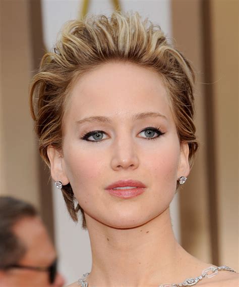 Jennifer Lawrence Short Straight Chestnut Brunette Hairstyle With Light Blonde Highlights