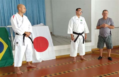 Clube Come A A Oferecer Aulas De Karate Site Itaocara Rj
