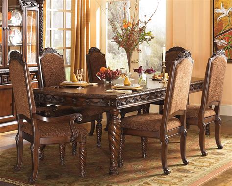 North Shore 7 Piece Dining Room Table Gonzalez Furniture