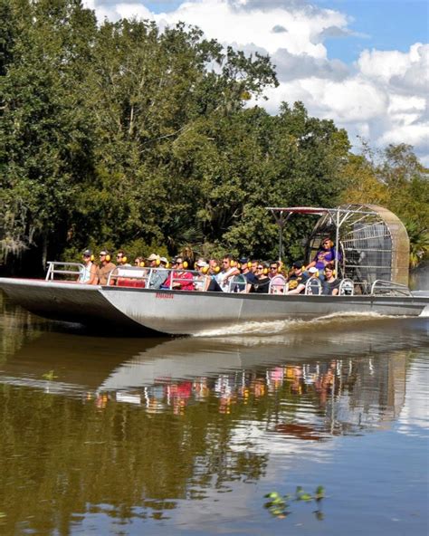 New Orleans Large Airboat Swamp Tour Gators And Ghosts Reservations
