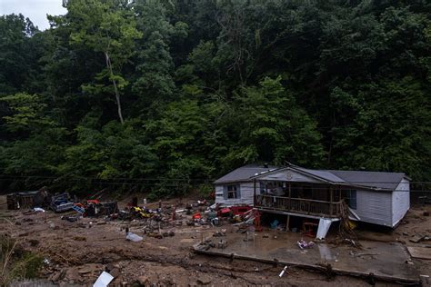 Kentucky Just Got Hit With Devastating Floods Here S How You Can Help Wiredprnews Com