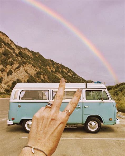 Pin By Tc On Fun In The Sun Hippie Life 70s Aesthetic Photography