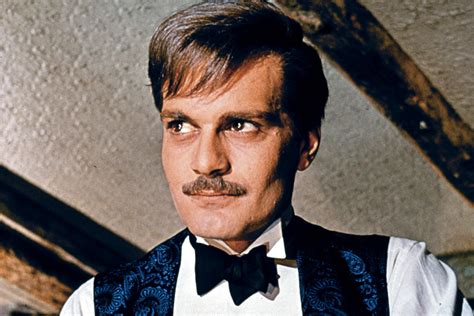 Rip Omar Sharif Where To Stream The Actor S Most Famous Roles Dr Zhivago Omar Lawrence Of