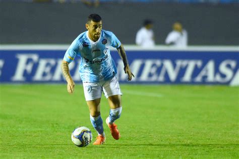 Bir dönem barcelona forması da giyen paulinho'yu fatih terim'in takımda görmeyi en çok istediği futbolcuların başında geliyor. Paulinho Moccelin será submetido a exames nesta segunda-feira