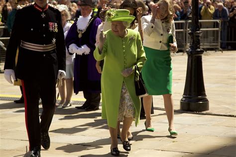 A Royal Wave Queen Elizabeth Ii Meets The Crowds During A Flickr