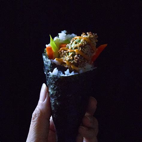 Crispy Avocado Sushi Hand Rolls With Sriracha Mayo By Wifemamafoodie