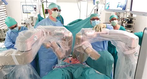Distalmotions Dexter Completes First Hybrid Robotic General Surgery