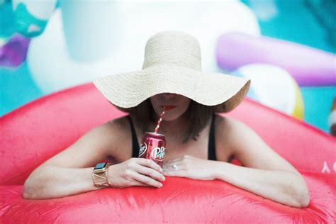 Ways To Throw The Most Instagramable Pool Party This Summer Verbal Gold Blog