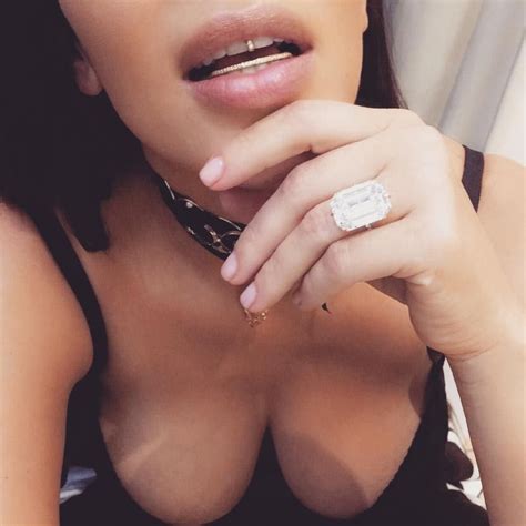 Kim Kardashian Tits Photos Thefappening