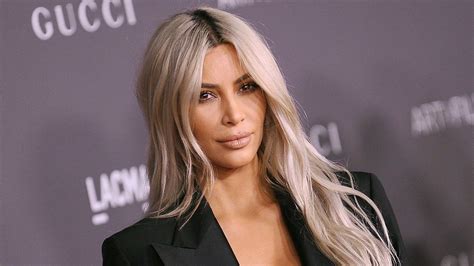 Kim Kardashian Just Dyed Her Hair Pink Kim Kardashian Before Kim Kardashian Kardashian Fan