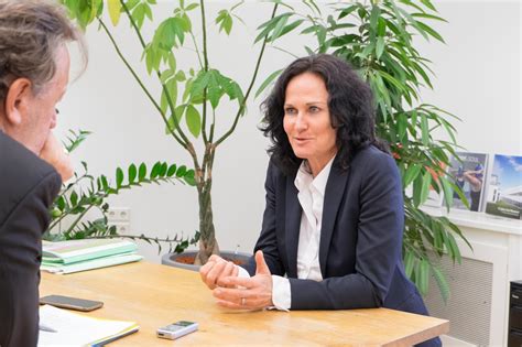 It in no way infringes freedom of opinion. Grünen-Chefin Eva Glawischnig steht vor Rücktritt