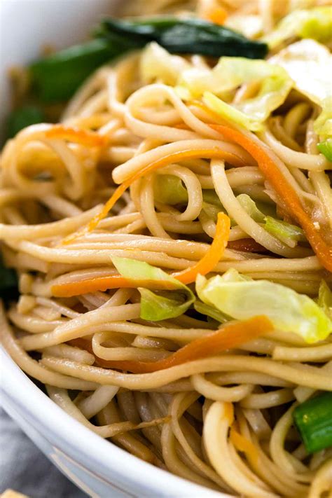 Classic Chinese Chow Mein Recipe Delicious Cuisines Of The World Asia