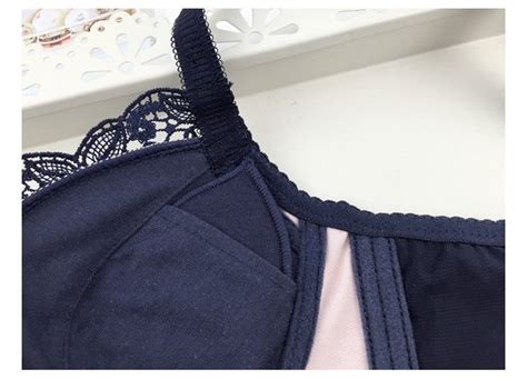 2021 Hot Sale Japanese Sexy Lace Embroidery Women Bra Set Push Up Underwear Bra And Panty Set