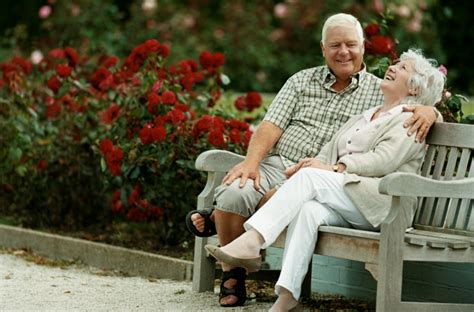 At silversingles we know that dating the right person doesn't belong only to the sphere of young lovers, but rather that love. Senior dating sites over 60 | Dating sites for seniors over 70